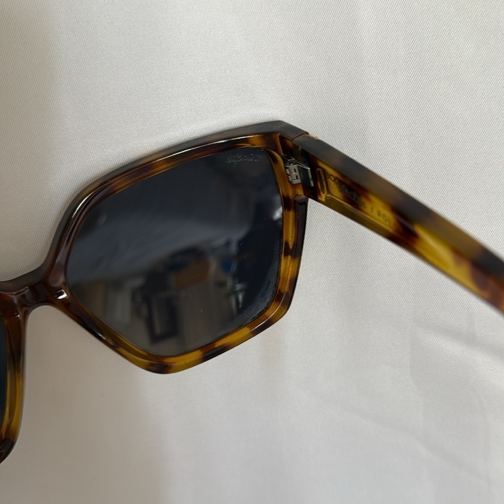 von zipper “wildlife” tortoise shell frame / gently used - Picture 9 of 9